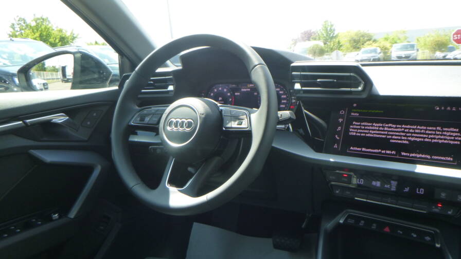 Mandataire Automobile neuf, recherche de Audi A3-sportback-tfsi-150-s-tronic-s-line - E-Motors