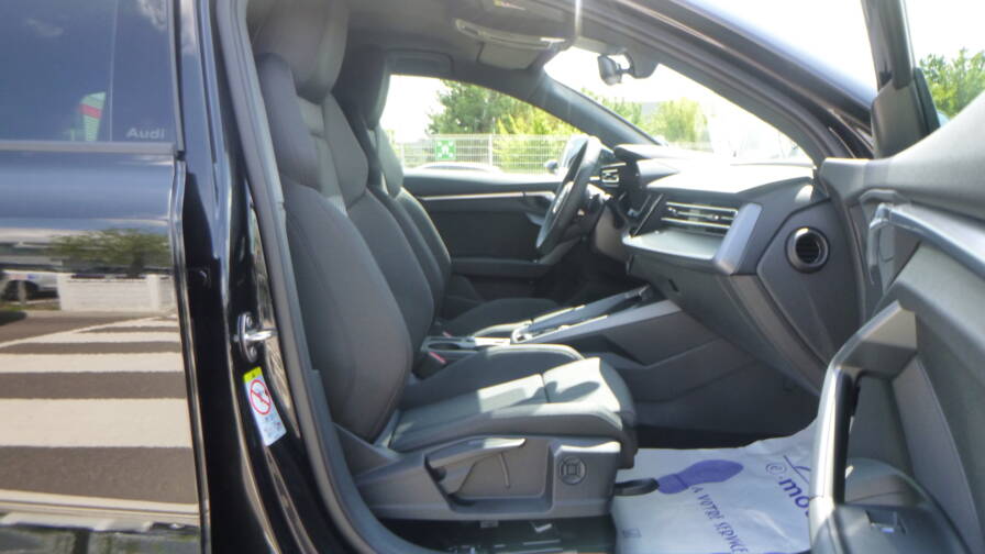 Mandataire Automobile neuf, recherche de Audi A3-sportback-tfsi-150-s-tronic-s-line - E-Motors