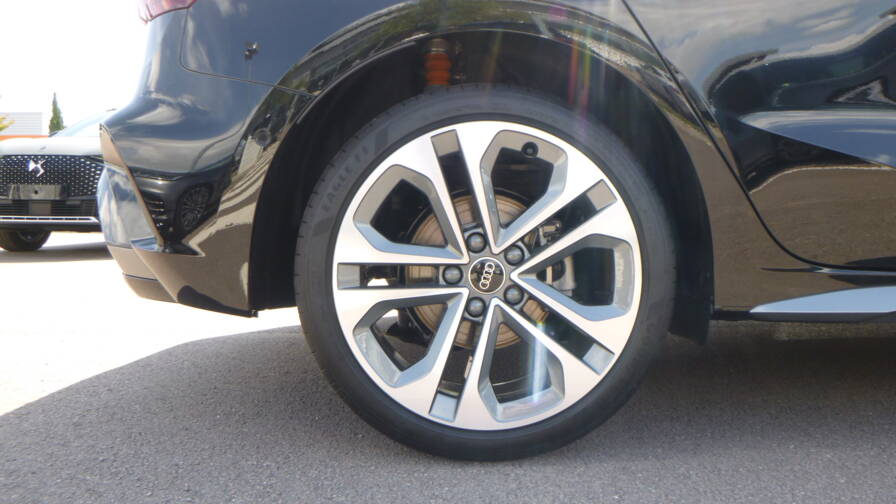 Mandataire Automobile neuf, recherche de Audi A3-sportback-tfsi-150-s-tronic-s-line - E-Motors