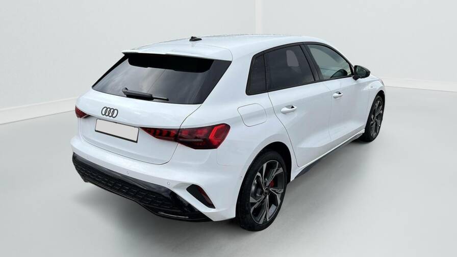 Mandataire Automobile neuf, recherche de Audi A3-sportback-nouvelle-45-tfsi-e-hybride-rechargeable-272-s-tronic-6-s-line - E-Motors