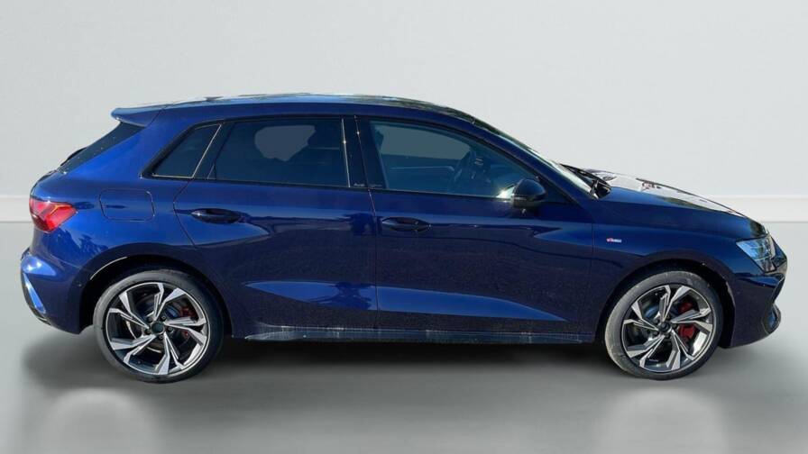 Mandataire Automobile neuf, recherche de Audi A3-sportback-nouvelle-45-tfsi-e-hybride-rechargeable-272-s-tronic-6-s-line - E-Motors