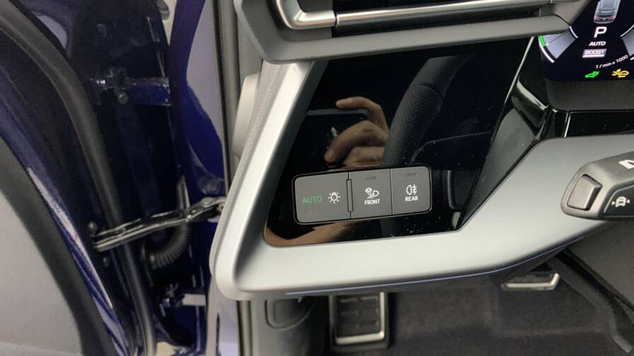 Mandataire Automobile neuf, recherche de Audi A3-sportback-nouvelle-45-tfsi-e-hybride-rechargeable-272-s-tronic-6-s-line - E-Motors