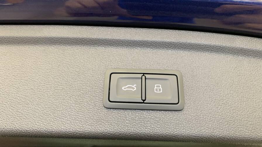 Mandataire Automobile neuf, recherche de Audi A3-sportback-nouvelle-45-tfsi-e-hybride-rechargeable-272-s-tronic-6-s-line - E-Motors