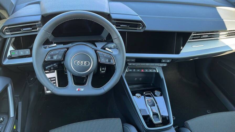 Mandataire Automobile neuf, recherche de Audi A3-sportback-nouvelle-45-tfsi-e-hybride-rechargeable-272-s-tronic-6-s-line - E-Motors
