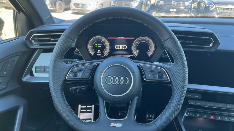 Mandataire Automobile neuf, recherche de Audi A3-sportback-nouvelle-45-tfsi-e-hybride-rechargeable-272-s-tronic-6-s-line - E-Motors