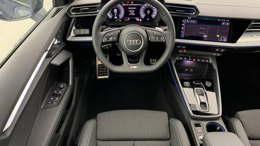 Mandataire Automobile neuf, recherche de Audi A3-sportback-nouvelle-45-tfsi-e-hybride-rechargeable-272-s-tronic-6-s-line - E-Motors