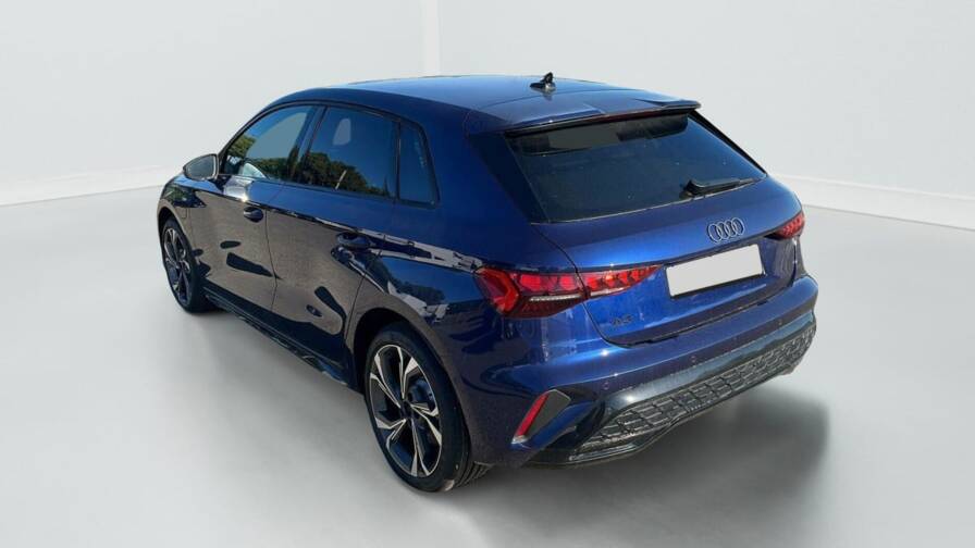 Mandataire Automobile neuf, recherche de Audi A3-sportback-nouvelle-45-tfsi-e-hybride-rechargeable-272-s-tronic-6-s-line - E-Motors