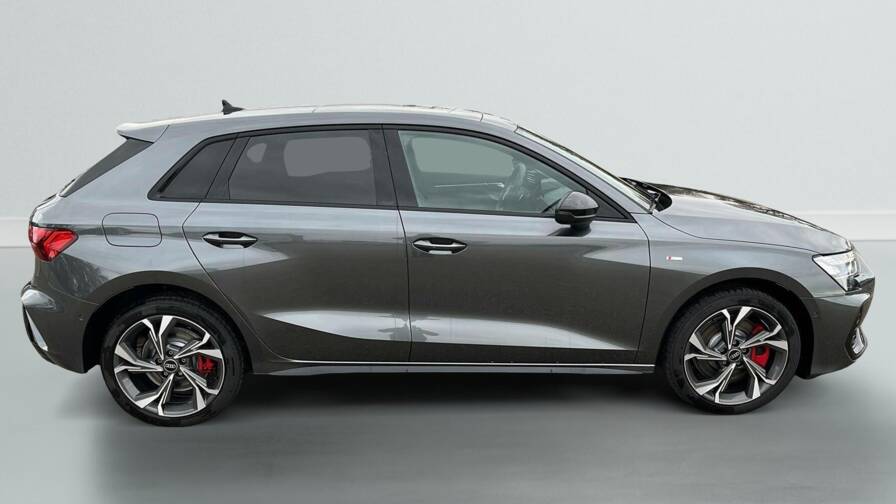 Mandataire Automobile neuf, recherche de Audi A3-sportback-nouvelle-45-tfsi-e-hybride-rechargeable-272-s-tronic-6-s-line - E-Motors