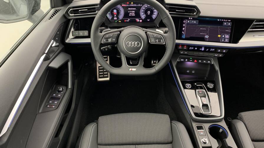 Mandataire Automobile neuf, recherche de Audi A3-sportback-nouvelle-45-tfsi-e-hybride-rechargeable-272-s-tronic-6-s-line - E-Motors