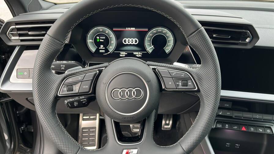 Mandataire Automobile neuf, recherche de Audi A3-sportback-nouvelle-45-tfsi-e-hybride-rechargeable-272-s-tronic-6-s-line - E-Motors