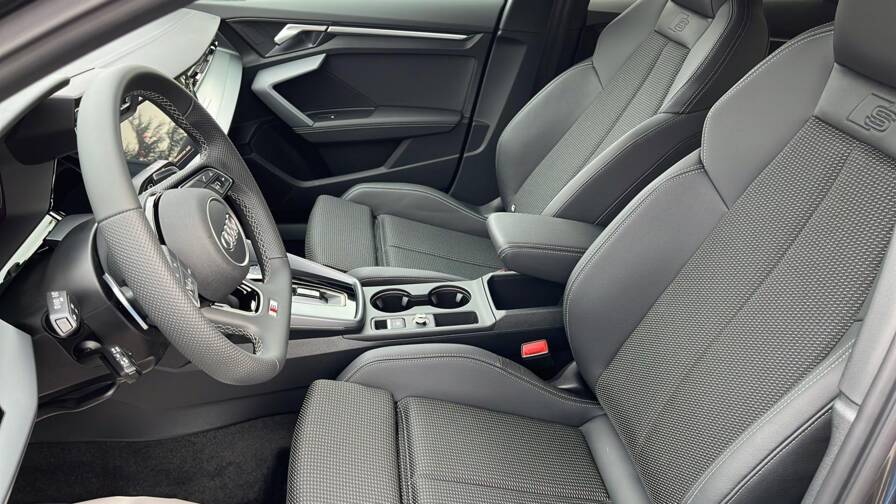 Mandataire Automobile neuf, recherche de Audi A3-sportback-nouvelle-45-tfsi-e-hybride-rechargeable-272-s-tronic-6-s-line - E-Motors