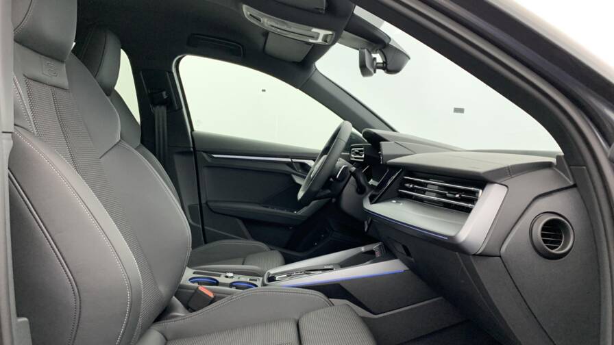 Mandataire Automobile neuf, recherche de Audi A3-sportback-nouvelle-45-tfsi-e-hybride-rechargeable-272-s-tronic-6-s-line - E-Motors