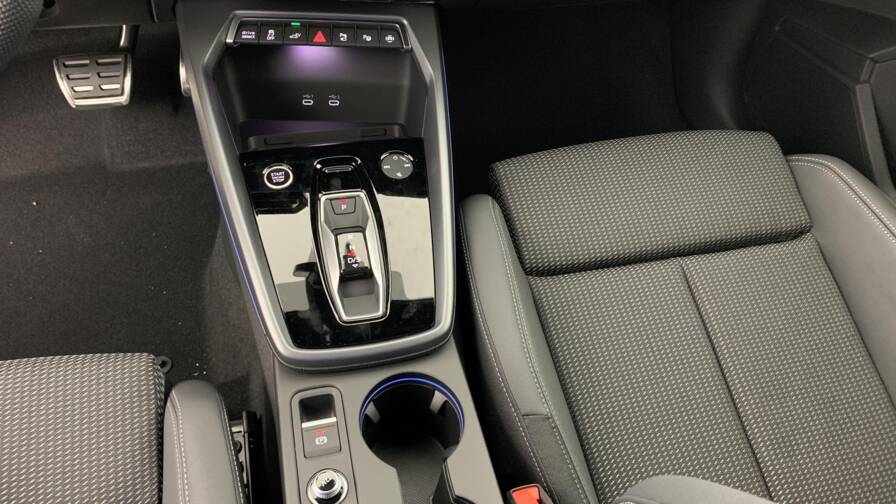 Mandataire Automobile neuf, recherche de Audi A3-sportback-nouvelle-45-tfsi-e-hybride-rechargeable-272-s-tronic-6-s-line - E-Motors