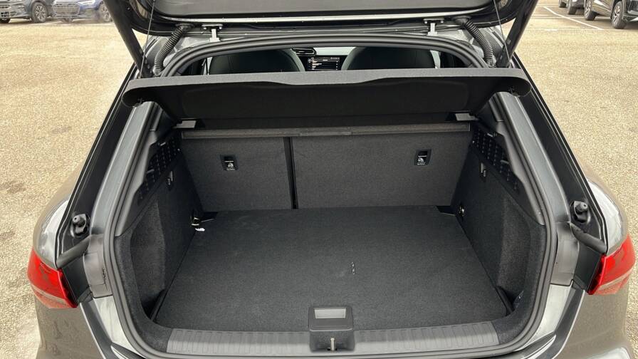 Mandataire Automobile neuf, recherche de Audi A3-sportback-nouvelle-45-tfsi-e-hybride-rechargeable-272-s-tronic-6-s-line - E-Motors