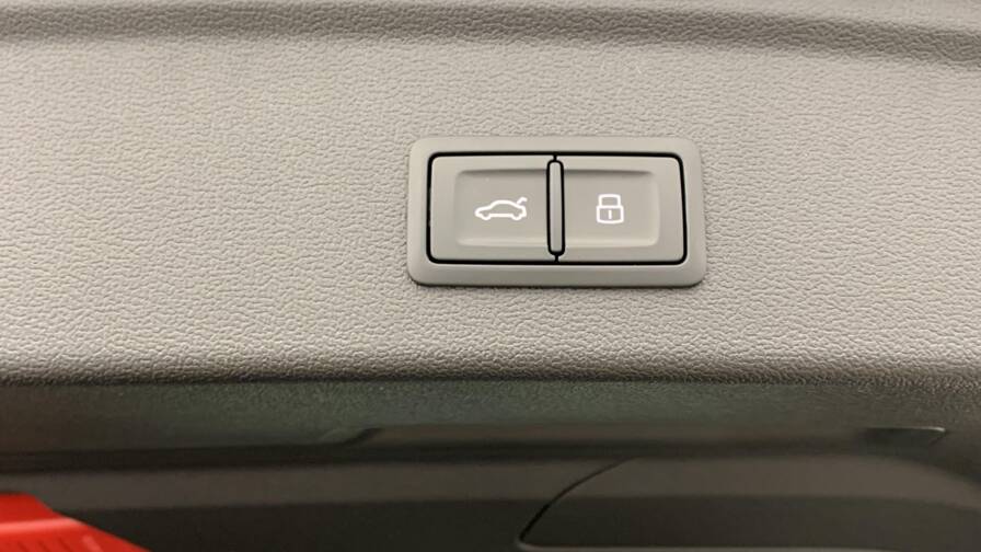 Mandataire Automobile neuf, recherche de Audi A3-sportback-nouvelle-45-tfsi-e-hybride-rechargeable-272-s-tronic-6-s-line - E-Motors