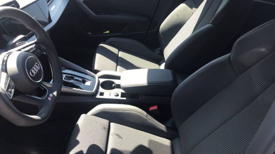 Mandataire Automobile neuf, recherche de Audi A3-sportback-nouvelle-45-tfsi-e-hybride-rechargeable-272-s-tronic-6-s-line - E-Motors