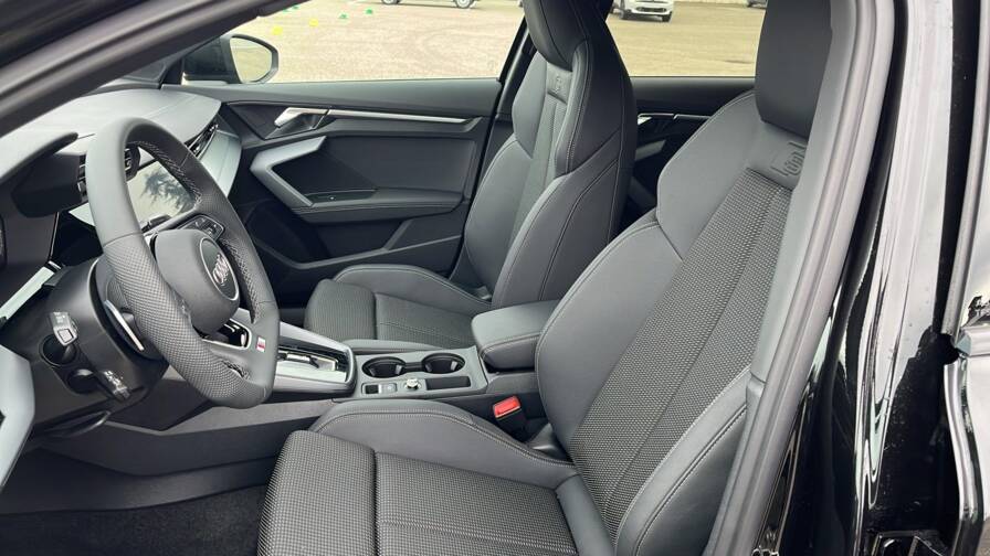 Mandataire Automobile neuf, recherche de Audi A3-sportback-nouvelle-45-tfsi-e-hybride-rechargeable-272-s-tronic-6-s-line - E-Motors