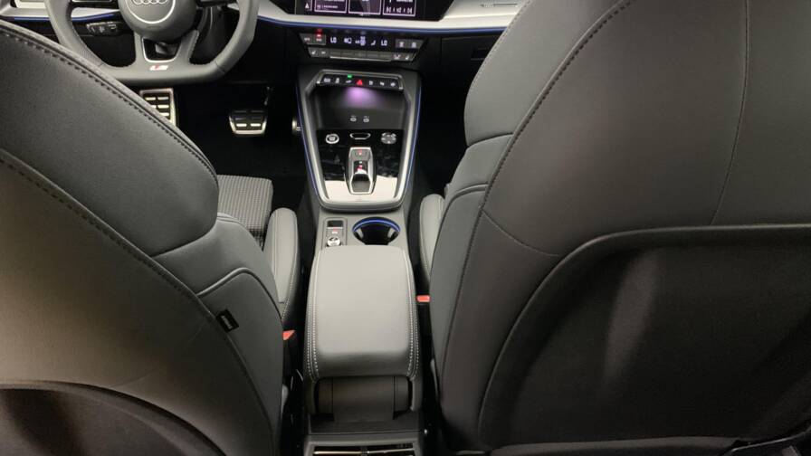 Mandataire Automobile neuf, recherche de Audi A3-sportback-nouvelle-45-tfsi-e-hybride-rechargeable-272-s-tronic-6-s-line - E-Motors