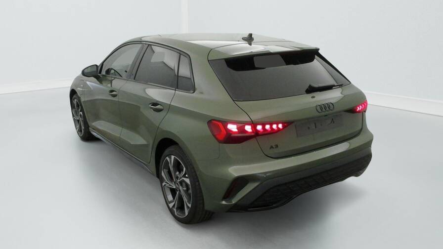 Mandataire Automobile neuf, recherche de Audi A3-sportback-nouvelle-45-tfsi-e-hybride-rechargeable-272-s-tronic-6-s-line - E-Motors