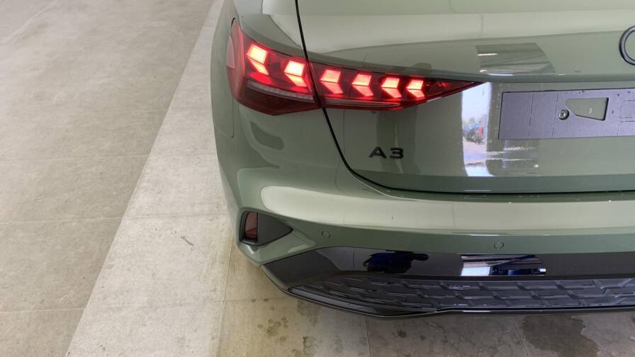 Mandataire Automobile neuf, recherche de Audi A3-sportback-nouvelle-45-tfsi-e-hybride-rechargeable-272-s-tronic-6-s-line - E-Motors