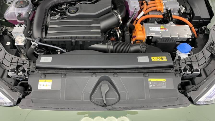 Mandataire Automobile neuf, recherche de Audi A3-sportback-nouvelle-45-tfsi-e-hybride-rechargeable-272-s-tronic-6-s-line - E-Motors