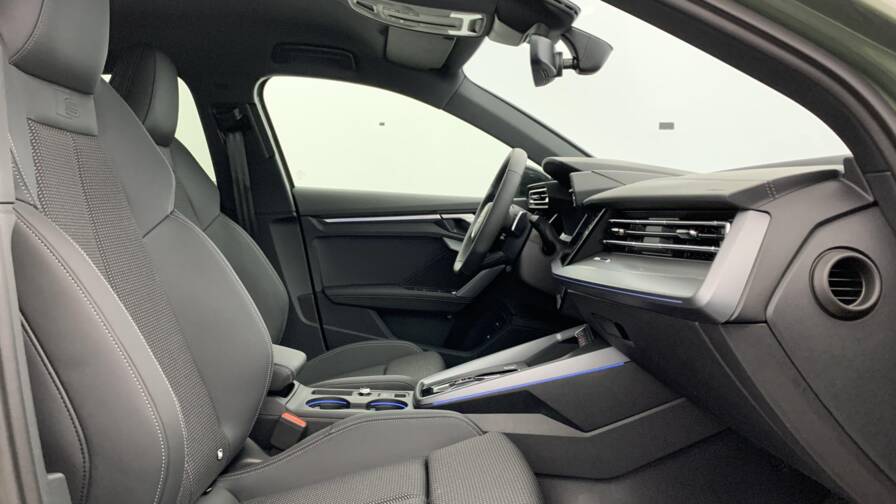 Mandataire Automobile neuf, recherche de Audi A3-sportback-nouvelle-45-tfsi-e-hybride-rechargeable-272-s-tronic-6-s-line - E-Motors