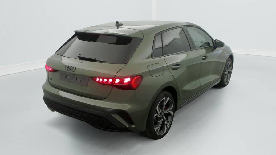 Mandataire Automobile neuf, recherche de Audi A3-sportback-nouvelle-45-tfsi-e-hybride-rechargeable-272-s-tronic-6-s-line - E-Motors