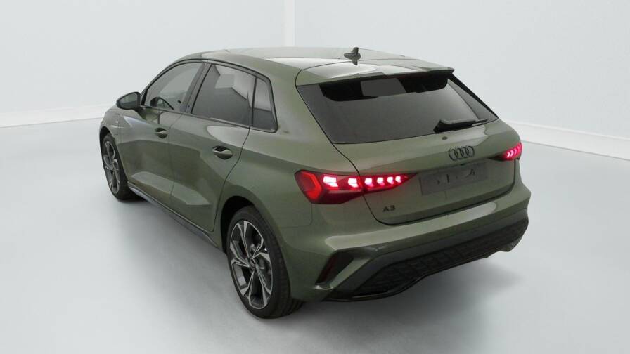 Mandataire Automobile neuf, recherche de Audi A3-sportback-nouvelle-45-tfsi-e-hybride-rechargeable-272-s-tronic-6-s-line - E-Motors