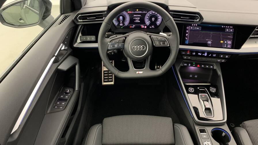Mandataire Automobile neuf, recherche de Audi A3-sportback-nouvelle-45-tfsi-e-hybride-rechargeable-272-s-tronic-6-s-line - E-Motors