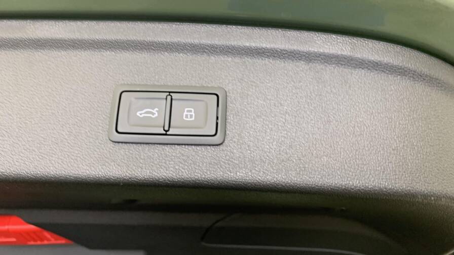 Mandataire Automobile neuf, recherche de Audi A3-sportback-nouvelle-45-tfsi-e-hybride-rechargeable-272-s-tronic-6-s-line - E-Motors