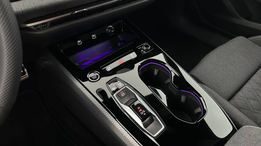 Mandataire Automobile neuf, recherche de Audi A5-avant-iii-2-0-tdi-hybride-204ch-s-line-s-tronic-7 - E-Motors