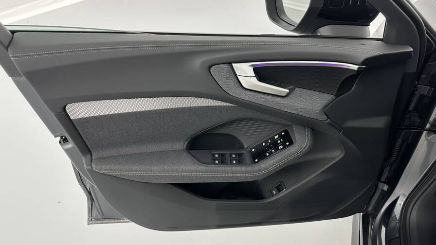 Mandataire Automobile neuf, recherche de Audi A5-avant-iii-2-0-tdi-hybride-204ch-s-line-s-tronic-7 - E-Motors