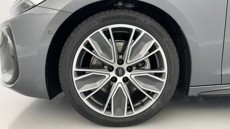 Mandataire Automobile neuf, recherche de Audi A5-avant-iii-2-0-tdi-hybride-204ch-s-line-s-tronic-7 - E-Motors