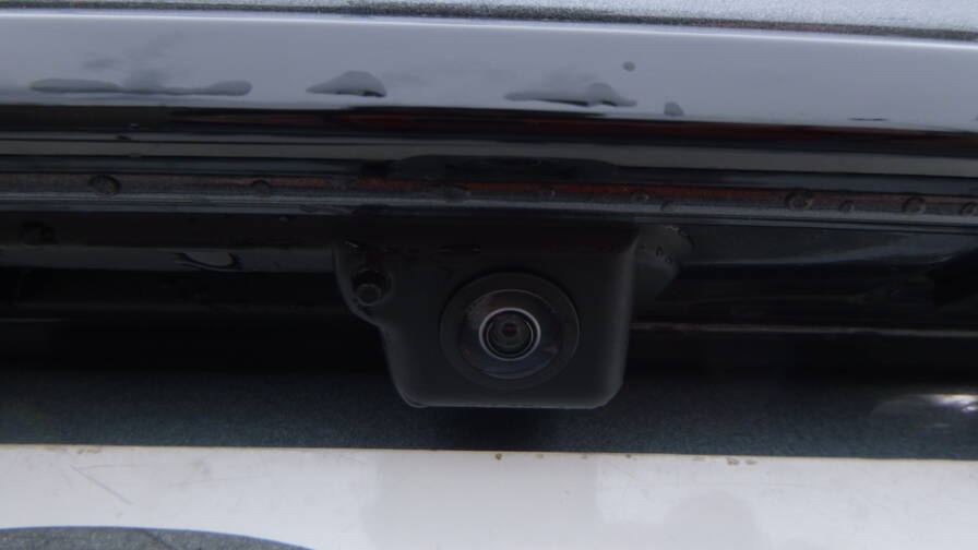 Mandataire Automobile neuf, recherche de Audi A6-avant-competition-55-tfsie-367-s-tronic-7-quattro-toit-jantes-20 - E-Motors