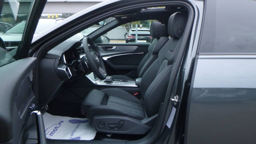 Mandataire Automobile neuf, recherche de Audi A6-avant-competition-55-tfsie-367-s-tronic-7-quattro-toit-jantes-20 - E-Motors