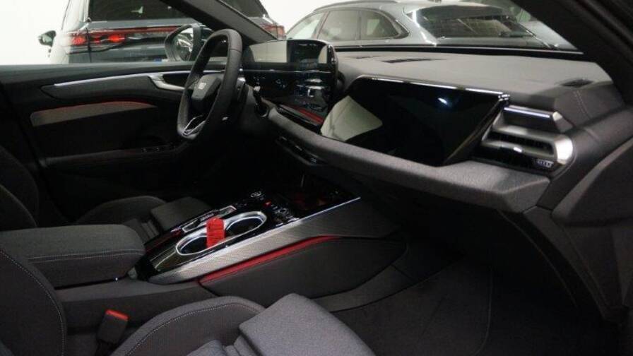 Mandataire Automobile neuf, recherche de Audi A6-avant-tdi-204-ch-s-tronic-7-quattro-s-line - E-Motors