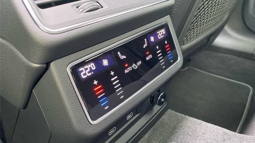 Mandataire Automobile occasion, recherche de Audi A6-v-50-tfsie-299-ch-s-tronic-7-quattro-s-line - E-Motors