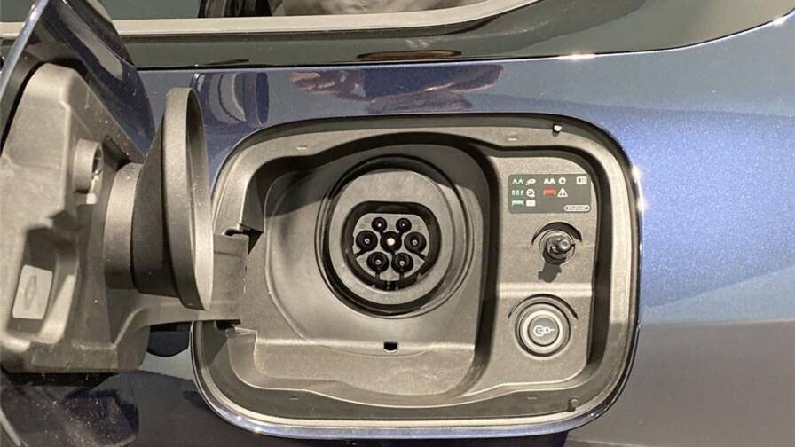 Mandataire Automobile neuf, recherche de Audi A6-vi-e-hybrid-367-ch-s-tronic-7-quattro-s-line - E-Motors