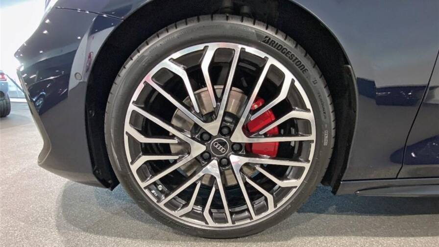 Mandataire Automobile neuf, recherche de Audi A6-vi-e-hybrid-367-ch-s-tronic-7-quattro-s-line - E-Motors