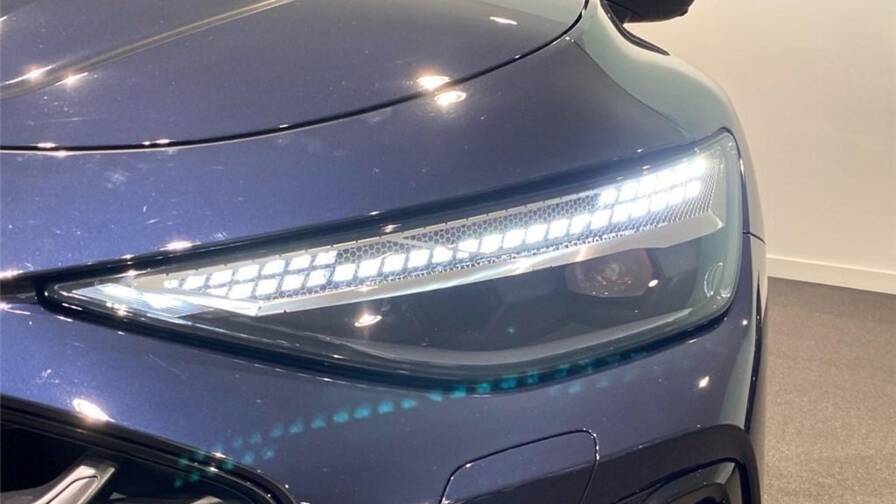 Mandataire Automobile neuf, recherche de Audi A6-vi-e-hybrid-367-ch-s-tronic-7-quattro-s-line - E-Motors