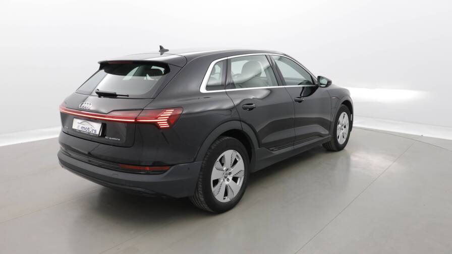 Mandataire Automobile occasion, recherche de Audi E-tron-50-quattro-313-cuir-gps-camera - E-Motors