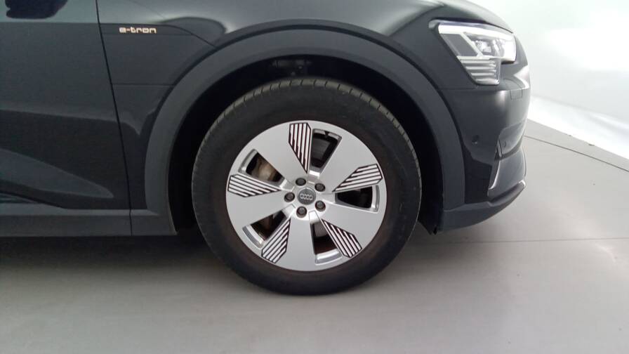 Mandataire Automobile occasion, recherche de Audi E-tron-50-quattro-313-cuir-gps-camera - E-Motors