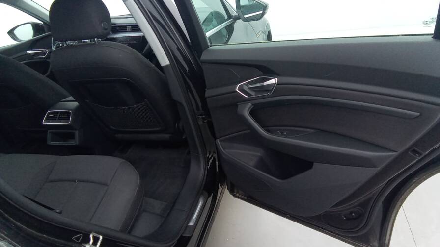 Mandataire Automobile occasion, recherche de Audi E-tron-50-quattro-313-gps - E-Motors