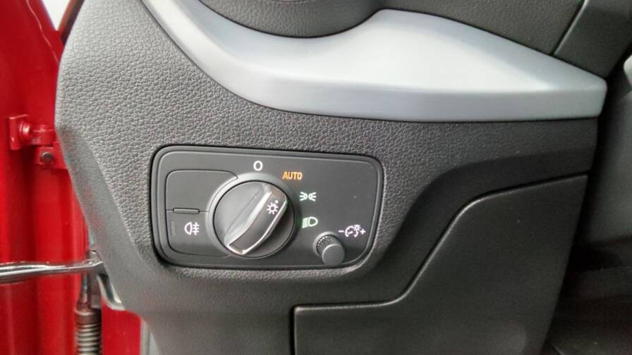 Mandataire Automobile occasion, recherche de Audi Q2-30-tdi-116ch-pack-s-line-exterieur - E-Motors