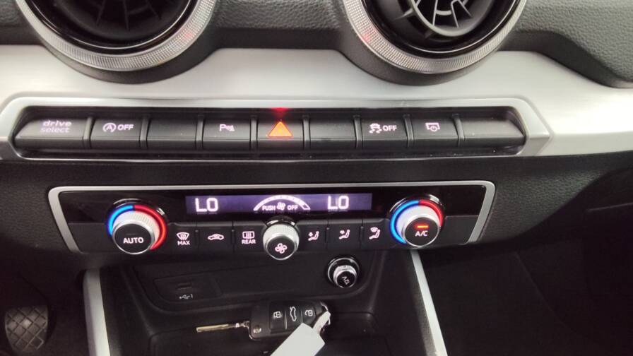 Mandataire Automobile occasion, recherche de Audi Q2-30-tdi-116ch-pack-s-line-exterieur - E-Motors