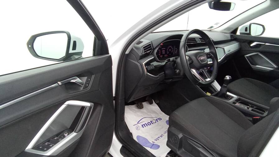 Mandataire Automobile occasion, recherche de Audi Q3-35-tfsi-150-design-gps - E-Motors