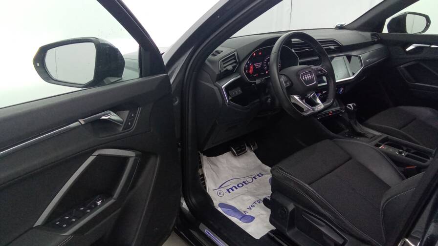 Mandataire Automobile occasion, recherche de Audi Q3-35-tfsi-150-s-tronic-7-s-line - E-Motors