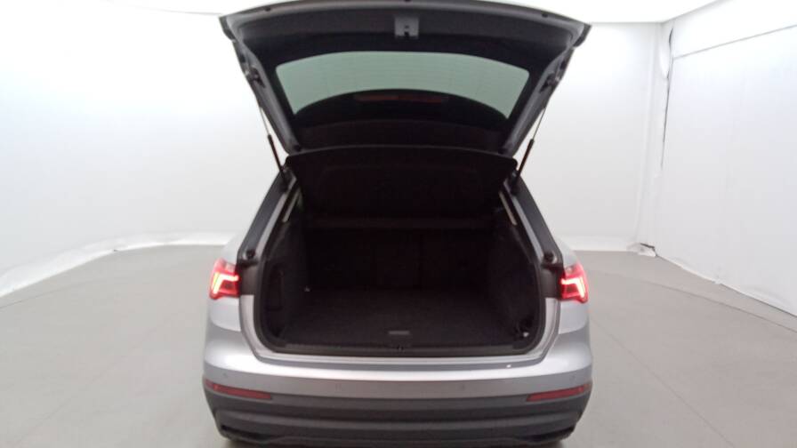 Mandataire Automobile occasion, recherche de Audi Q3-45-tfsie-245-s-tronic-6-design-plus-gps-plus-cam-ra - E-Motors