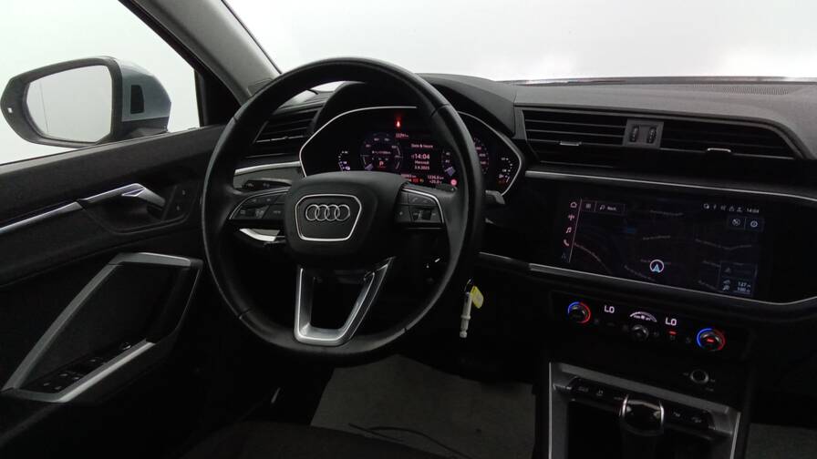 Mandataire Automobile occasion, recherche de Audi Q3-45-tfsie-245-s-tronic-6-design-plus-gps-plus-cam-ra - E-Motors