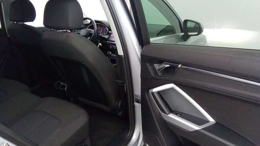 Mandataire Automobile occasion, recherche de Audi Q3-45-tfsie-245-s-tronic-6-design-plus-gps-plus-cam-ra - E-Motors